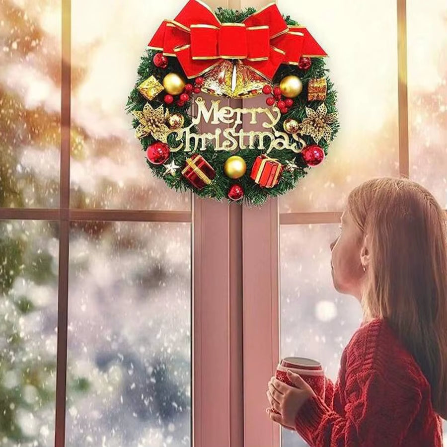High Quality 4K Dealer Panel Hot Selling Christmas Decoration Artificial Green Christmas Wreath Decoration